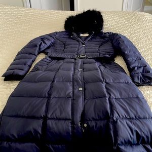 Beautiful Long down coat dark blue, very warm in great condition